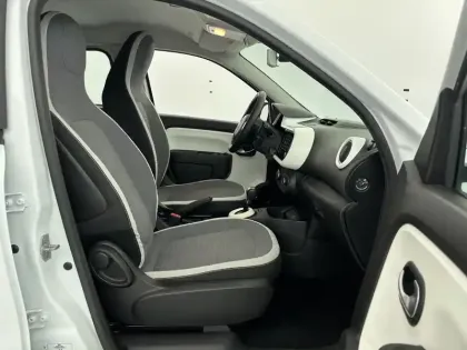 Photo 11 Renault Twingo  III Achat Intégral