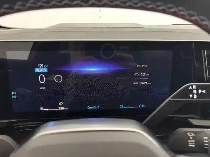 Photo 16 Renault Austral  E-Tech hybrid 200