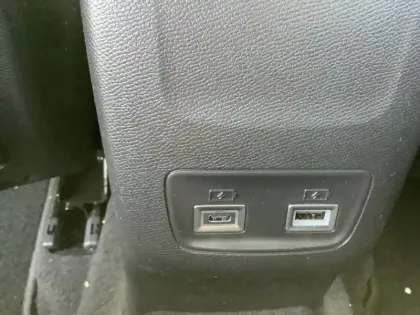 Photo 14 Peugeot 2008  Hybrid 145 e-DCS6