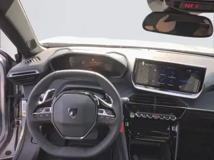 Photo 7 Peugeot 2008  Hybrid 145 e-DCS6