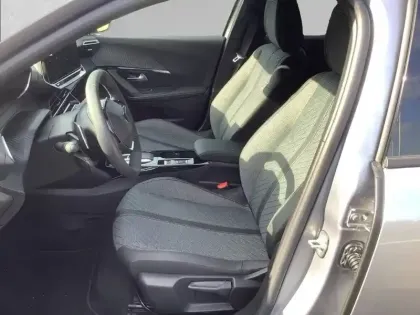 Photo 10 Peugeot 2008  Hybrid 145 e-DCS6