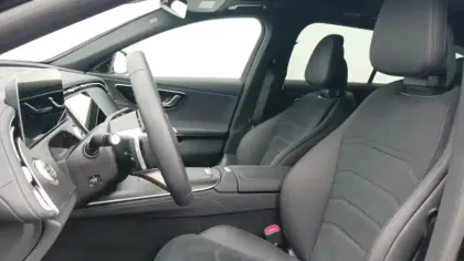 Photo 68 Mercedes Classe E  Break 220 d 9G-Tronic