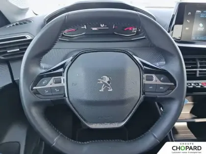 Photo 16 Peugeot 208  PureTech 75 S&S BVM5