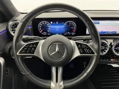 Photo 22 Mercedes Classe A  250 e 8G-DCT