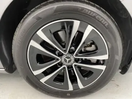 Photo 12 Mercedes Classe A  250 e 8G-DCT