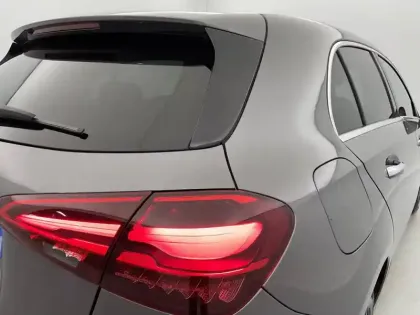 Photo 31 Mercedes Classe A  250 e 8G-DCT