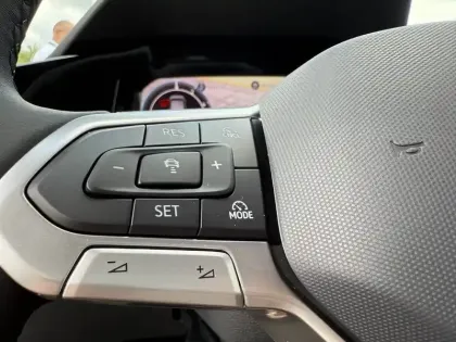 Photo 43 Volkswagen Golf  1.5 eHybrid 204 DSG6