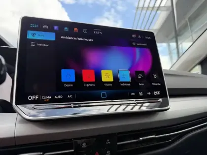 Photo 50 Volkswagen Golf  1.5 eHybrid 204 DSG6