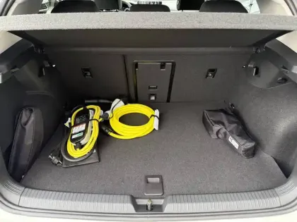 Photo 34 Volkswagen Golf  1.5 eHybrid 204 DSG6