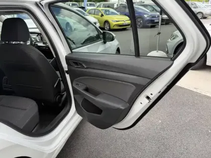 Photo 36 Volkswagen Golf  1.5 eHybrid 204 DSG6