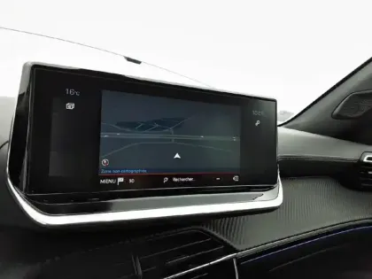 Photo 46 Peugeot 2008  PureTech 130 S&S EAT8