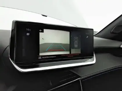 Photo 48 Peugeot 2008  PureTech 130 S&S EAT8