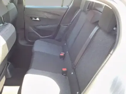 Photo 32 Peugeot 208  Hybrid 110 e-DCS6