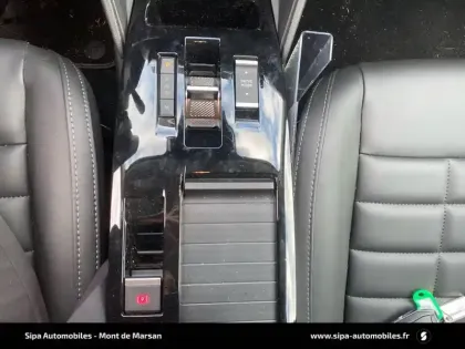 Photo 15 Citroën C4  Hybride 145 e-DCS6