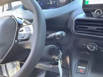 Photo 17 Peugeot Partner E- FOURGON M 800 KG 136 CH BATTERIE 54 KWH