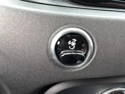 Photo 27 Abarth 500 695 1.4 Turbo 16V T-Jet 180 ch BVM5