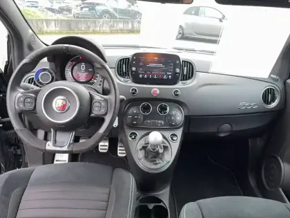 Photo 34 Abarth 500 695 1.4 Turbo 16V T-Jet 180 ch BVM5