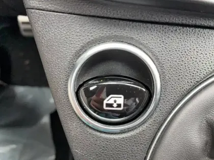 Photo 57 Abarth 500 695 1.4 Turbo 16V T-Jet 180 ch BVM5