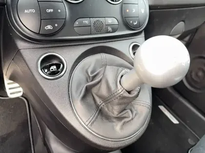 Photo 19 Abarth 500 695 1.4 Turbo 16V T-Jet 180 ch BVM5