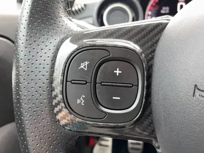 Photo 50 Abarth 500 695 1.4 Turbo 16V T-Jet 180 ch BVM5