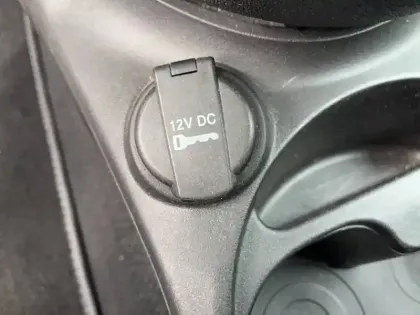 Photo 28 Abarth 500 695 1.4 Turbo 16V T-Jet 180 ch BVM5