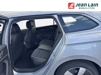 Photo 34 Volkswagen Passat  1.5 eHybrid 204 DSG6