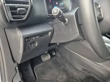 Photo 23 Citroën C4 e- 136 ch Automatique