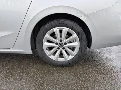 Photo 12 Opel Astra  Sports Tourer 1.2 Turbo Hybride 145 ch e-DCT6