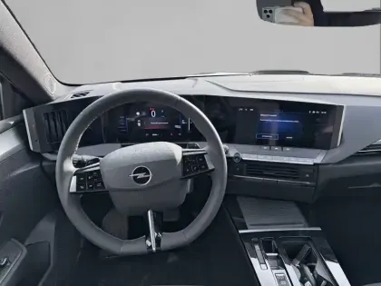 Photo 7 Opel Astra  Sports Tourer 1.2 Turbo Hybride 145 ch e-DCT6