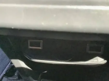 Photo 38 Peugeot 3008  Hybrid 145 e-DCS6