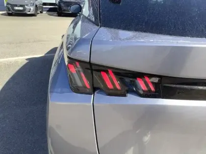 Photo 16 Peugeot 3008  Hybrid 145 e-DCS6