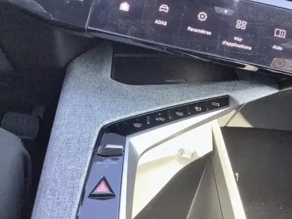 Photo 19 Peugeot 3008  Hybrid 145 e-DCS6