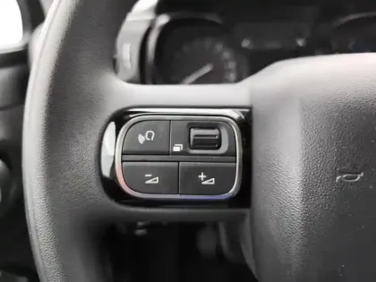 Photo 18 Citroën C3  PureTech 83 S&S BVM5 Shine