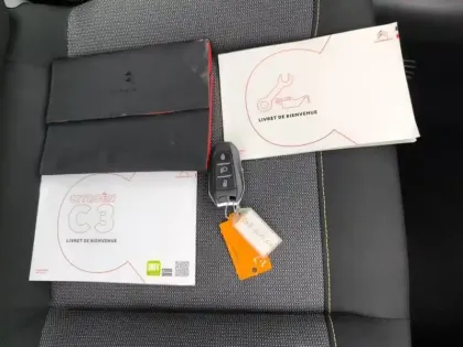 Photo 15 Citroën C3  PureTech 83 S&S BVM5 Shine