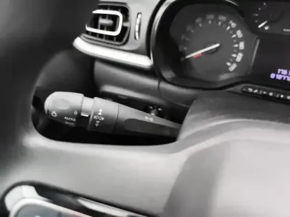 Photo 17 Citroën C3  PureTech 83 S&S BVM5 Shine