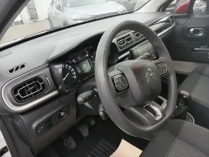 Photo 17 Citroën C3  PureTech 83 S&S BVM5 Shine