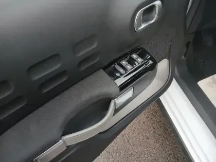 Photo 18 Citroën C3  PureTech 83 S&S BVM5 Shine