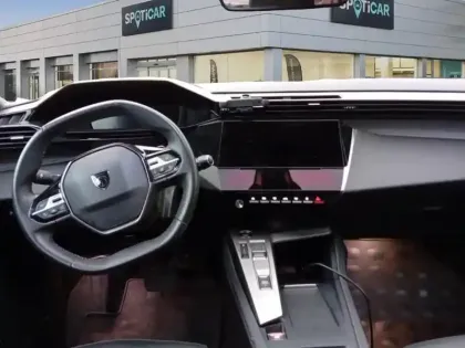 Photo 9 Peugeot 308  PHEV 180 e-EAT8 Allure Pack