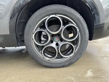 Photo 10 Alfa Romeo Tonale Gén. I Ph1 Ti 5