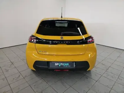 Photo 5 Peugeot 208  e- 136ch Style