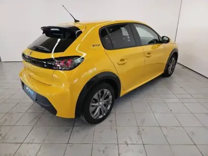 Photo 4 Peugeot 208  e- 136ch Style