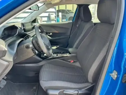 Photo 14 Peugeot 2008  e- 136ch Active Pack