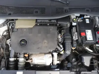 Photo 11 Peugeot 208  1.5 BlueHDi 100ch S&S Allure