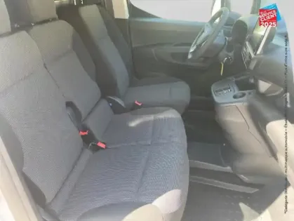 Photo 4 Opel Combo Cargo  M 800kg Electrique 136ch Batterie 54 kWh