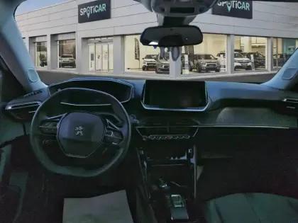 Photo 7 Peugeot 2008  Electrique 136 ch