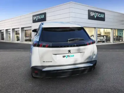 Photo 4 Peugeot 2008  Electrique 136 ch