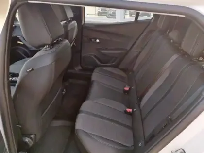 Photo 9 Peugeot 2008  Electrique 136 ch