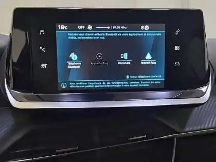 Photo 43 Peugeot 208  PureTech 100 S&S BVM6