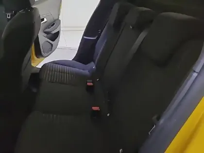 Photo 31 Peugeot 208  PureTech 100 S&S BVM6