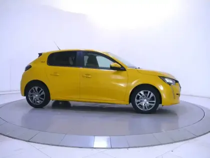 Photo 23 Peugeot 208  PureTech 100 S&S BVM6